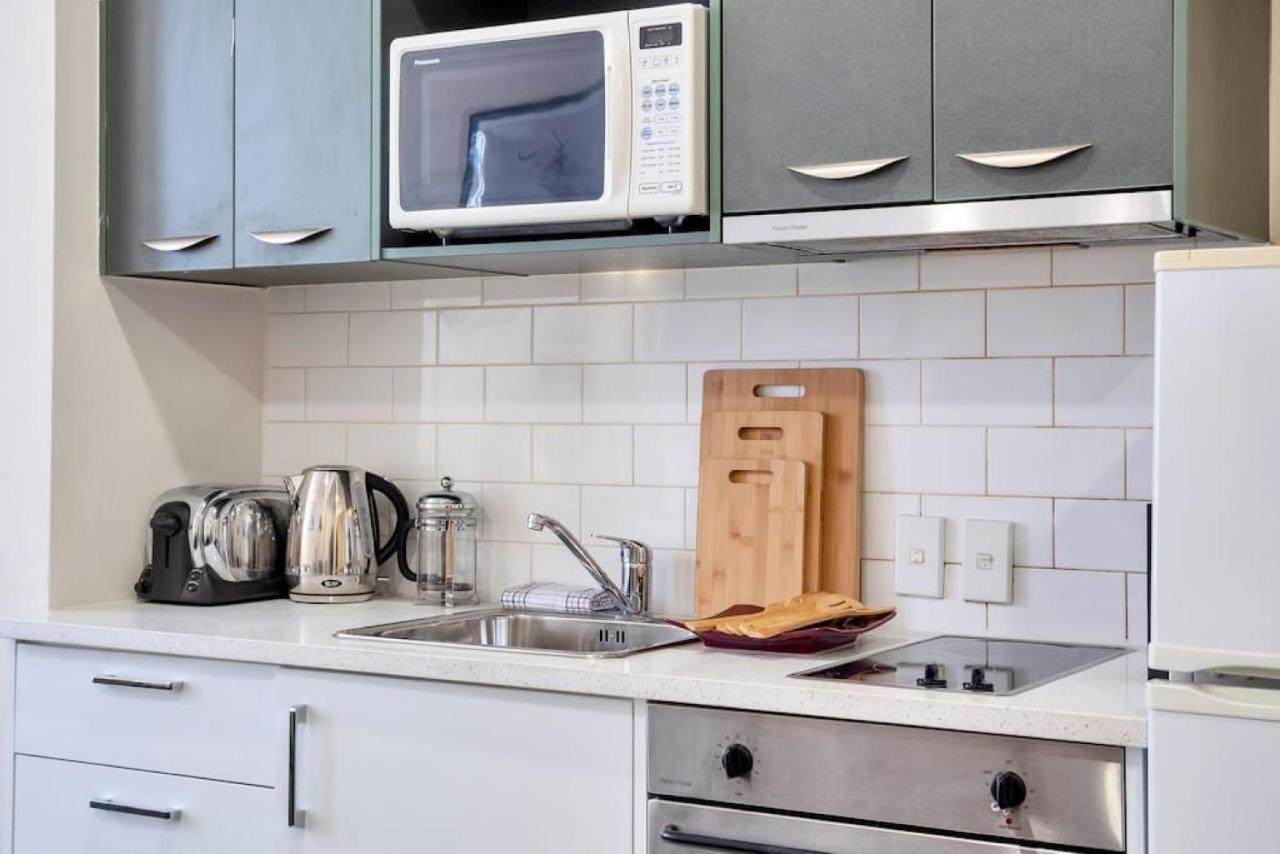 Independent Boutique Apartments on Queen Auckland Extérieur photo