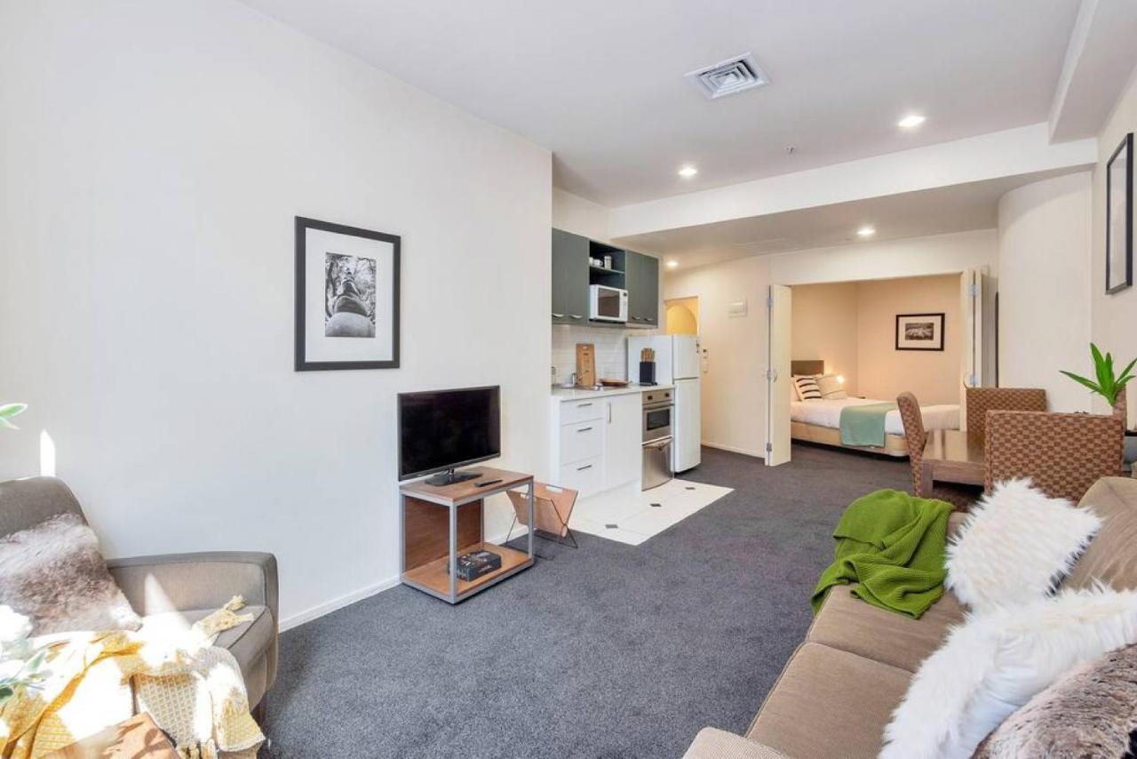 Independent Boutique Apartments on Queen Auckland Extérieur photo