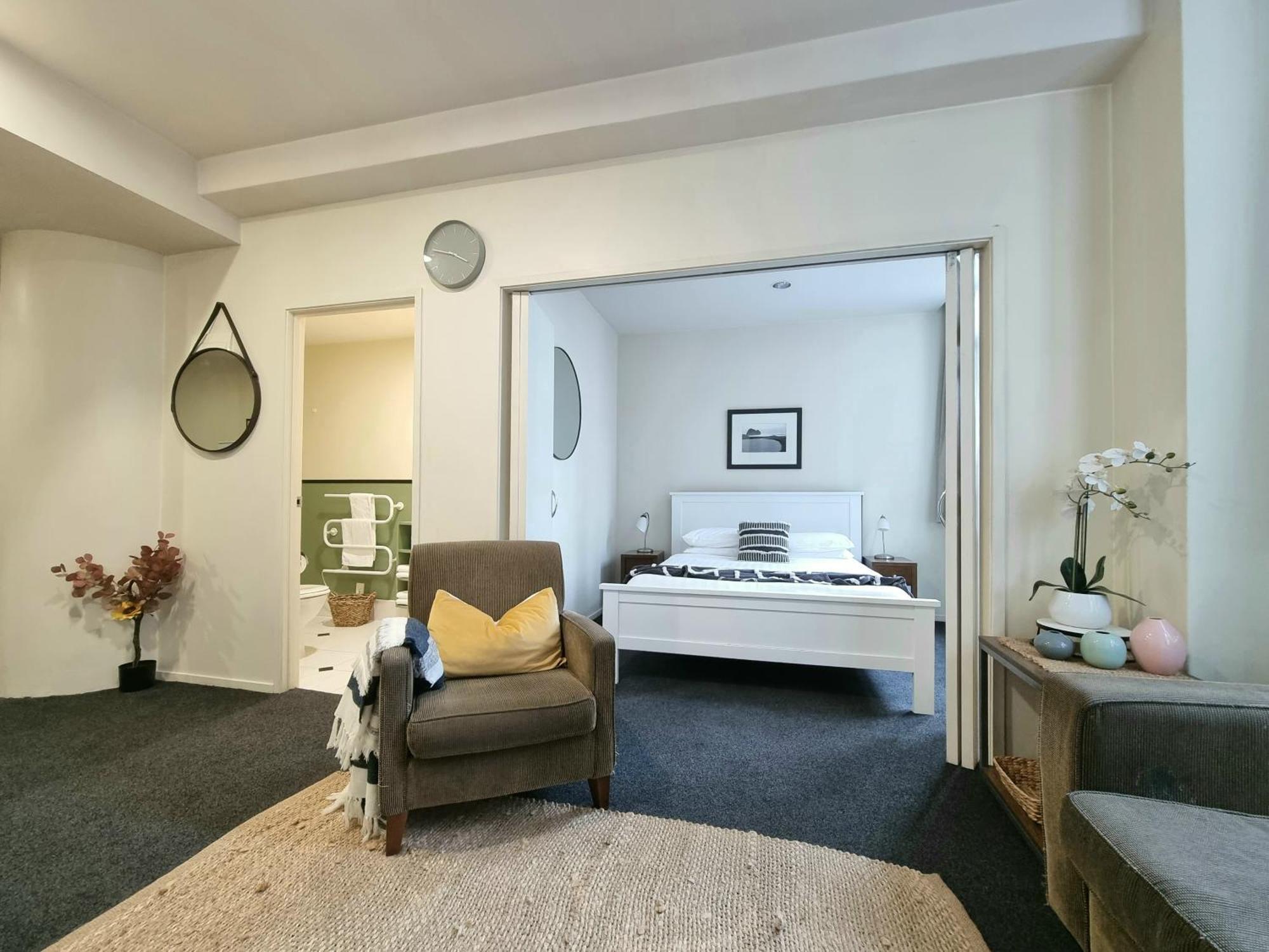 Independent Boutique Apartments on Queen Auckland Chambre photo