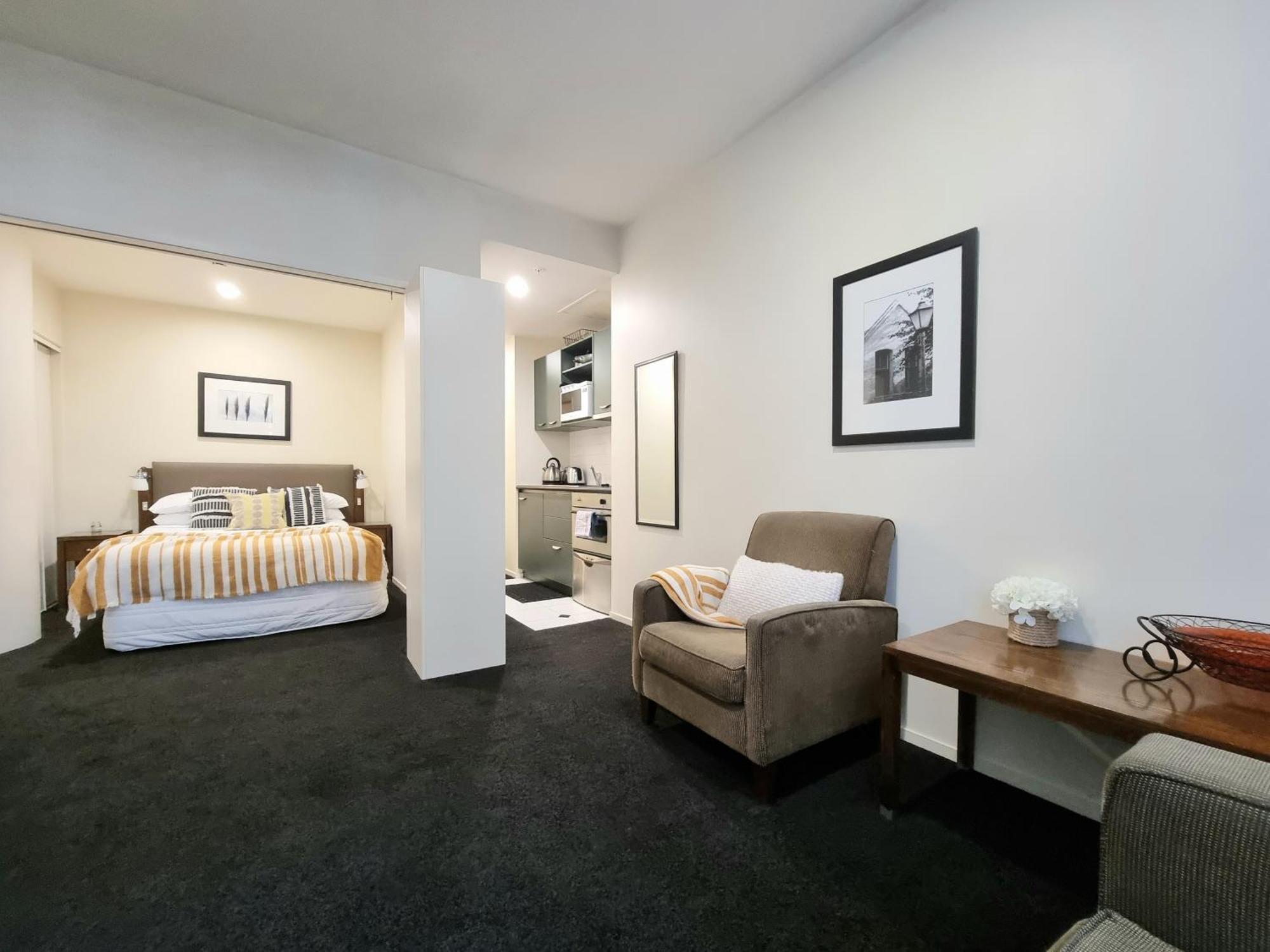Independent Boutique Apartments on Queen Auckland Chambre photo